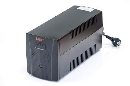 EAST EA2120 UPS 1200VA