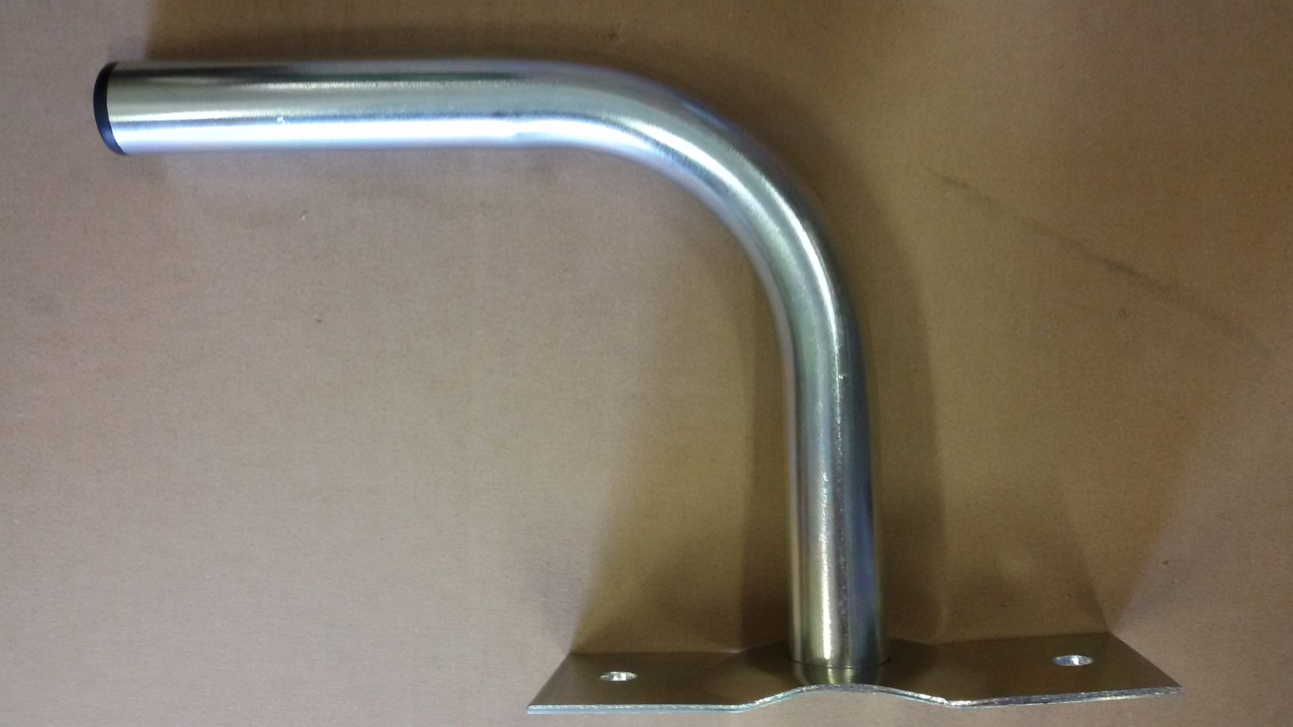 Sieninis tvirtinimas L200 antenai Sieninis tvirtinimas L200 antenai